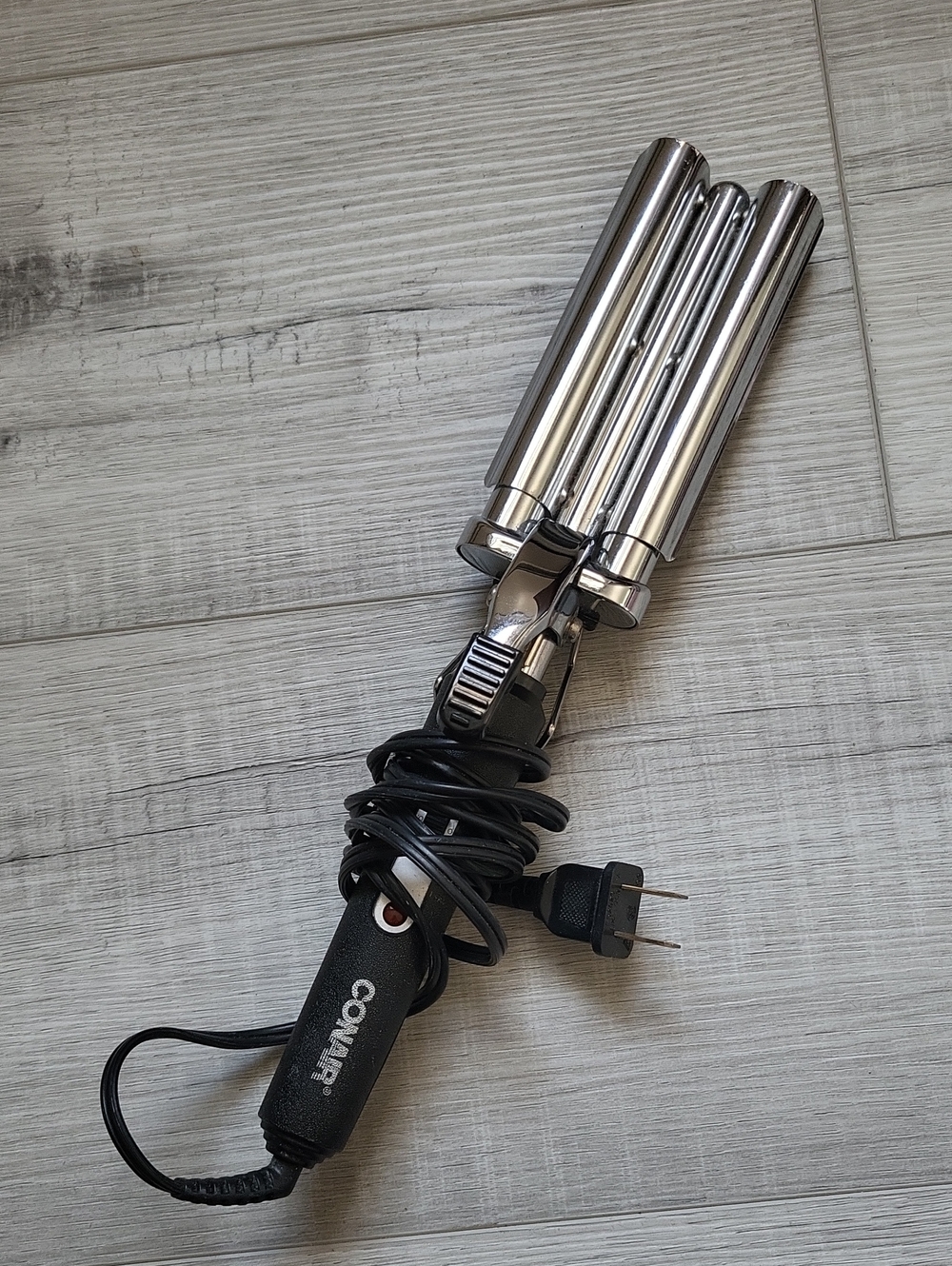 Conair Triple Barrel Waver - Black/Silver